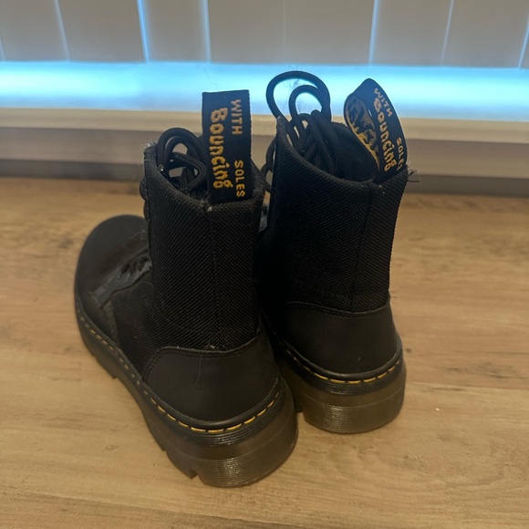 Dr Marten’s Lace-up boots In black - Picture 2 of 4